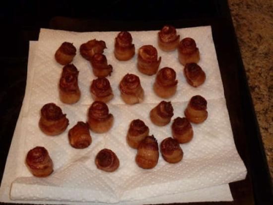 The making of bacon roses - The perfect gift for bacon geeks