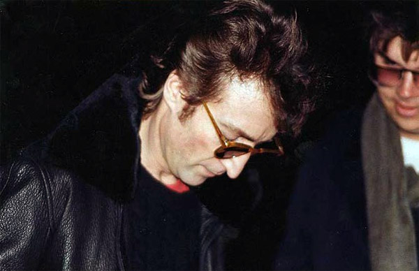Last known photos of famous people - John Lennon